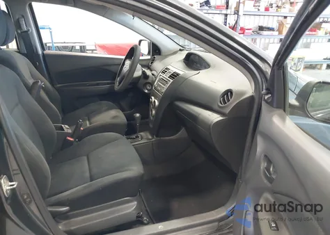 2012 Toyota Yaris z USA, uszkodzony, nr VIN JTDBT4K37CL029433